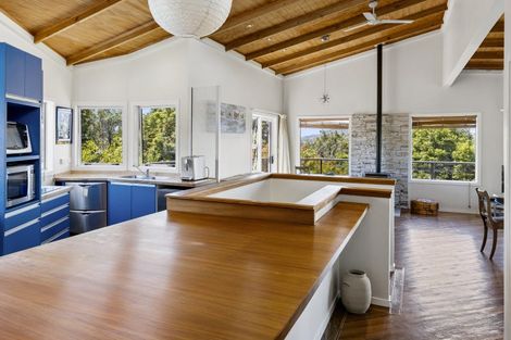 Photo of property in 22 Reeves Road, Acacia Bay, Taupo, 3330