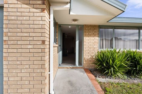 Photo of property in 8a Lloyd Drive, Nawton, Hamilton, 3200