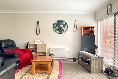 Photo of property in 5/1 Takapu Street, Henderson, Auckland, 0612