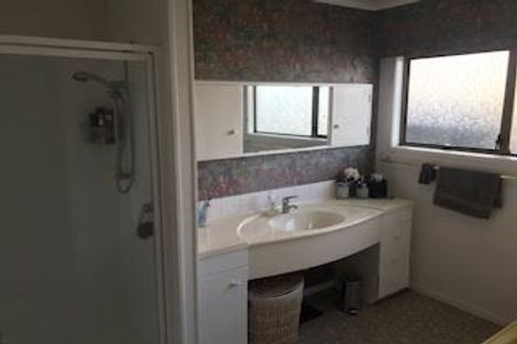 Photo of property in 129a Nile Road, Milford, Auckland, 0620