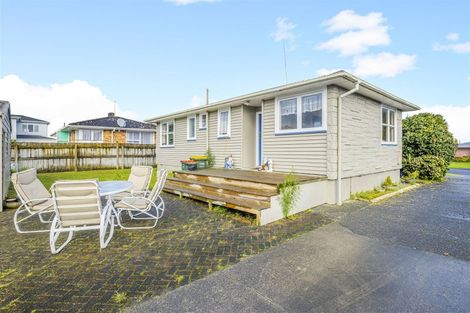 Photo of property in 16 Royal Arch Place, Rosehill, Papakura, 2113