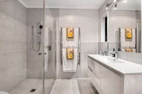 Photo of property in 7a Parkwood Crescent, Gulf Harbour, Whangaparaoa, 0930