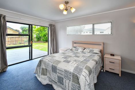 Photo of property in 29 Len Garlick Place, Pahurehure, Papakura, 2113