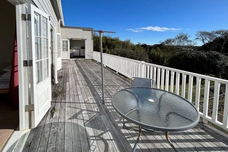 Photo of property in 218 Frankley Road, Frankleigh Park, New Plymouth, 4310