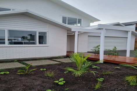 Photo of property in 5 Te Ara O Ngakeiha, Fitzroy, New Plymouth, 4312