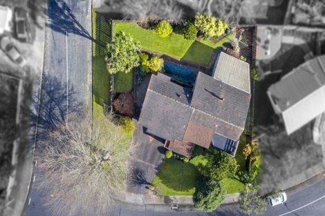 Photo of property in 2 Tapestry Grove, Silverstream, Upper Hutt, 5019