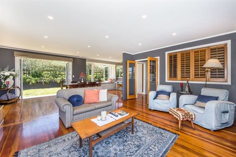 Photo of property in 1114 Whangaparaoa Road, Tindalls Beach, Whangaparaoa, 0930