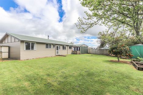 Photo of property in 13 Tawari Street, Inglewood, 4330