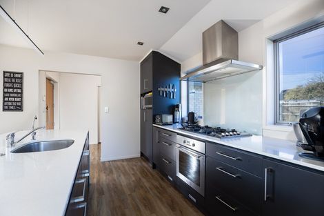 Photo of property in 2/37 Wallace Place, Westown, New Plymouth, 4310