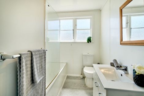 Photo of property in 125 Oxford Terrace, Epuni, Lower Hutt, 5011