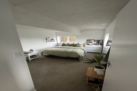 Photo of property in 65 Norwood Road, Bayswater, Auckland, 0622