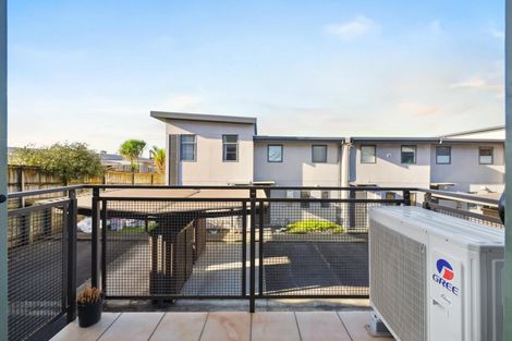 Photo of property in 17/42 Holly Street, Avondale, Auckland, 1026