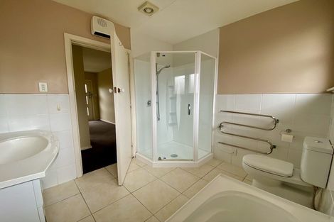 Photo of property in 1/14 Newbridge Place, Ilam, Christchurch, 8041