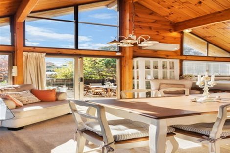 Photo of property in 13 Kyeemagh Street, Botany Downs, Auckland, 2010