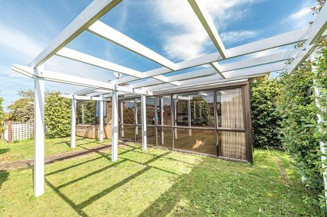 Photo of property in 12 Warwick Place, Springvale, Whanganui, 4501