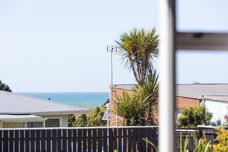 Photo of property in 429 Devon Street West, Lynmouth, New Plymouth, 4310