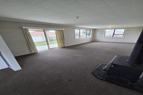 Photo of property in 25 Battiscombe Terrace, Waitara, 4320