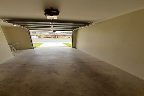 Photo of property in 9/64 Kawaha Point Road, Kawaha Point, Rotorua, 3010