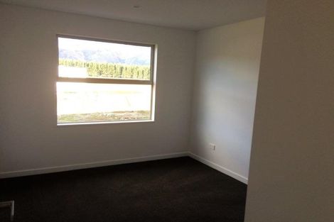 Photo of property in 5 Pennycook Place, Lake Hawea, Wanaka, 9382