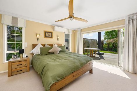 Photo of property in 6 Tupara Crescent, Kawaha Point, Rotorua, 3010