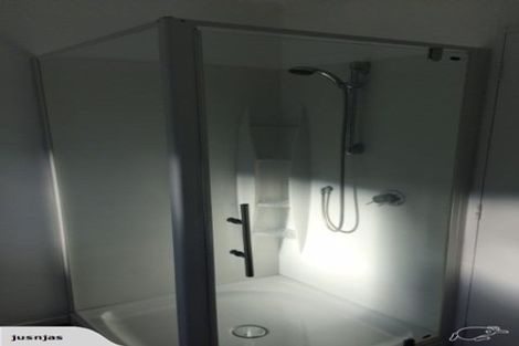 Photo of property in 4/49 Maungaraki Road, Korokoro, Lower Hutt, 5012