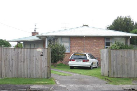 Photo of property in 14 Marlene Avenue, Te Atatu South, Auckland, 0610