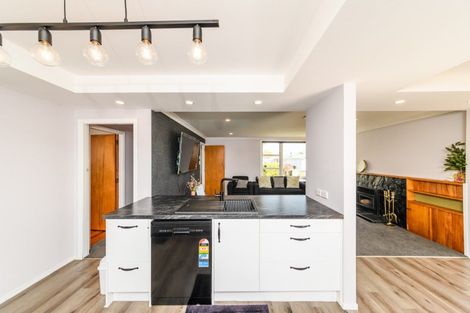 Photo of property in 27 Aspiring Avenue, Milson, Palmerston North, 4414