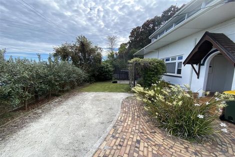 Photo of property in 36 Rangatira Road, Birkenhead, Auckland, 0626