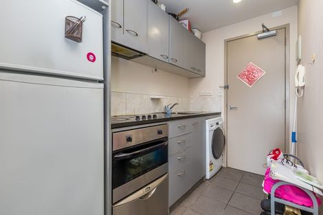 Photo of property in The Imperial Gardens Apartments, 718/135 Hobson Street, Auckland Central, Auckland, 1010