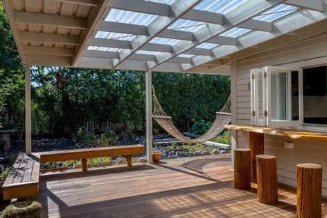 Photo of property in 65 Brandon Street, Featherston, 5710