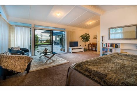 Photo of property in 2 Doves Bay Road, Kerikeri, 0294
