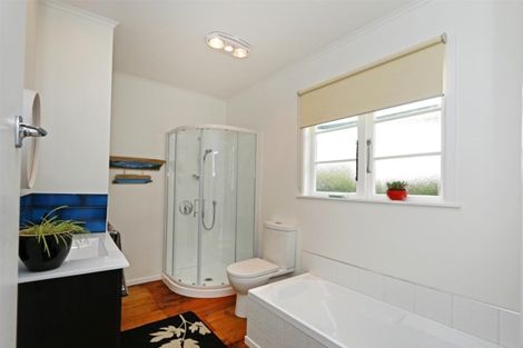 Photo of property in 88 Ihaia Road, Opunake, 4616