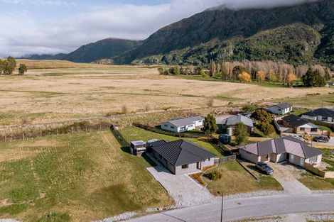 Photo of property in 10 Lakefield Close, Kingston, Athol, 9793