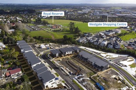 Photo of property in 13 Paina Crescent, Massey, Auckland, 0614