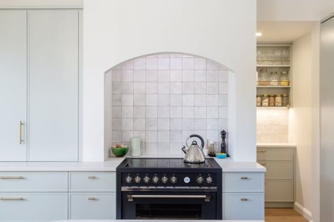 Photo of property in Chilcombe Homestead, 4 Medbury Terrace, Fendalton, Christchurch, 8041