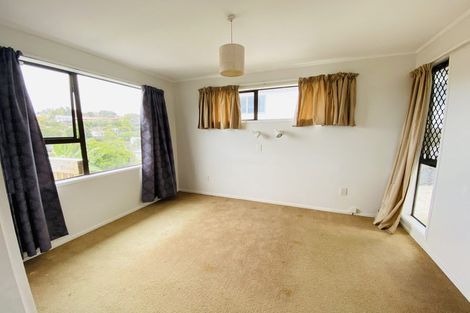 Photo of property in 93 Stapleford Crescent, Browns Bay, Auckland, 0630