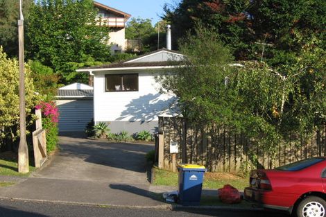 Photo of property in 92 Oaktree Avenue, Browns Bay, Auckland, 0630