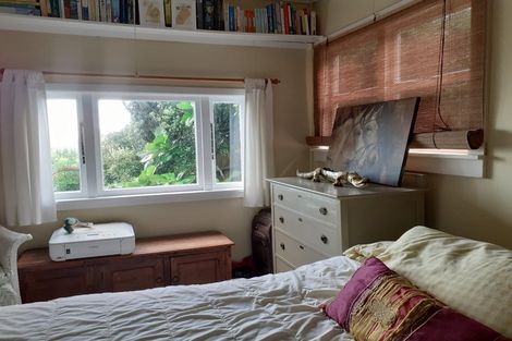 Photo of property in 103 Messenger Terrace, Oakura, 4314