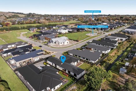 Photo of property in 27 Irvines Track, Halswell, Christchurch, 8025