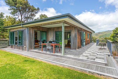 Photo of property in 986 Tuateawa Road, Waikawau, Coromandel, 3584