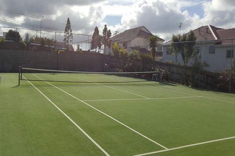 Photo of property in 10/2-22a Balmain Road, Chatswood, Auckland, 0626