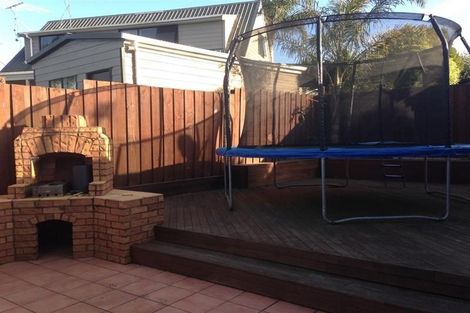 Photo of property in 5 Kaanapali Place, Wattle Downs, Auckland, 2103