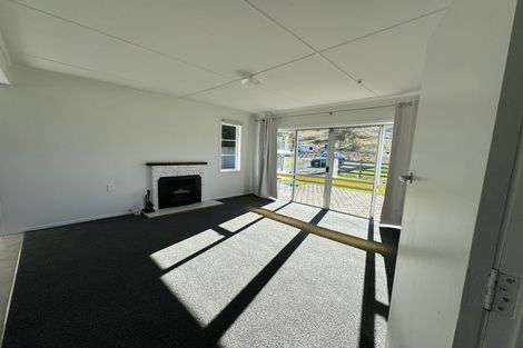 Photo of property in 20 Blake Street, Porangahau, 4293
