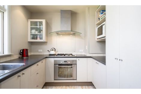 Photo of property in 14 Roxburgh Street, Sydenham, Christchurch, 8023