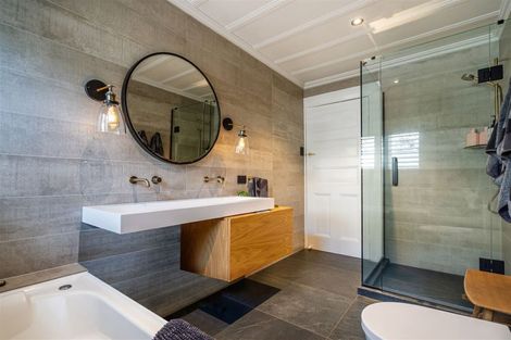 Photo of property in 15 North Avenue, Narrow Neck, Auckland, 0624