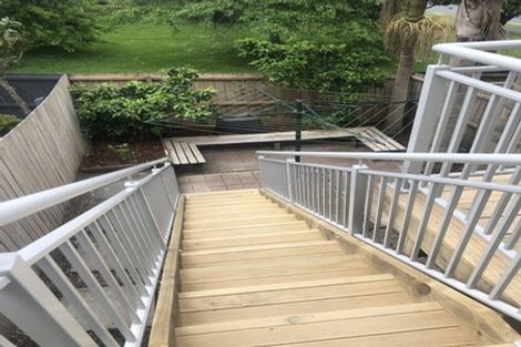 Photo of property in 2/4 John Jennings Drive, Oteha, Auckland, 0632