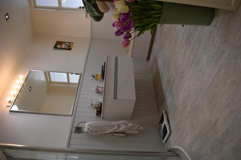 Photo of property in 63 Park Road, Carterton, 5713