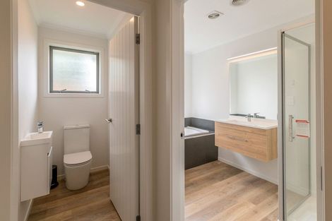 Photo of property in 6 Saint Vincent Way, Waikanae, 5036