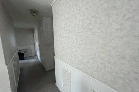 Photo of property in 1 Pohue Grove, Stokes Valley, Lower Hutt, 5019