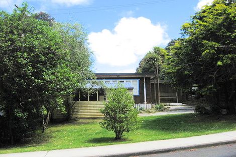 Photo of property in 213 Motutara Road, Muriwai, Waimauku, 0881